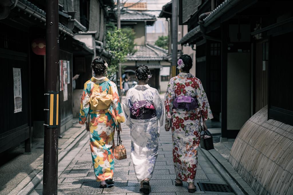 和服、浴衣有何不同？4大差別讓你在日本體驗穿和服時不會選錯！ - 窩日本Wow-Japan